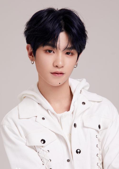 黄明昊爆料吴奇隆视频,视频曝光兄弟情深  第1张